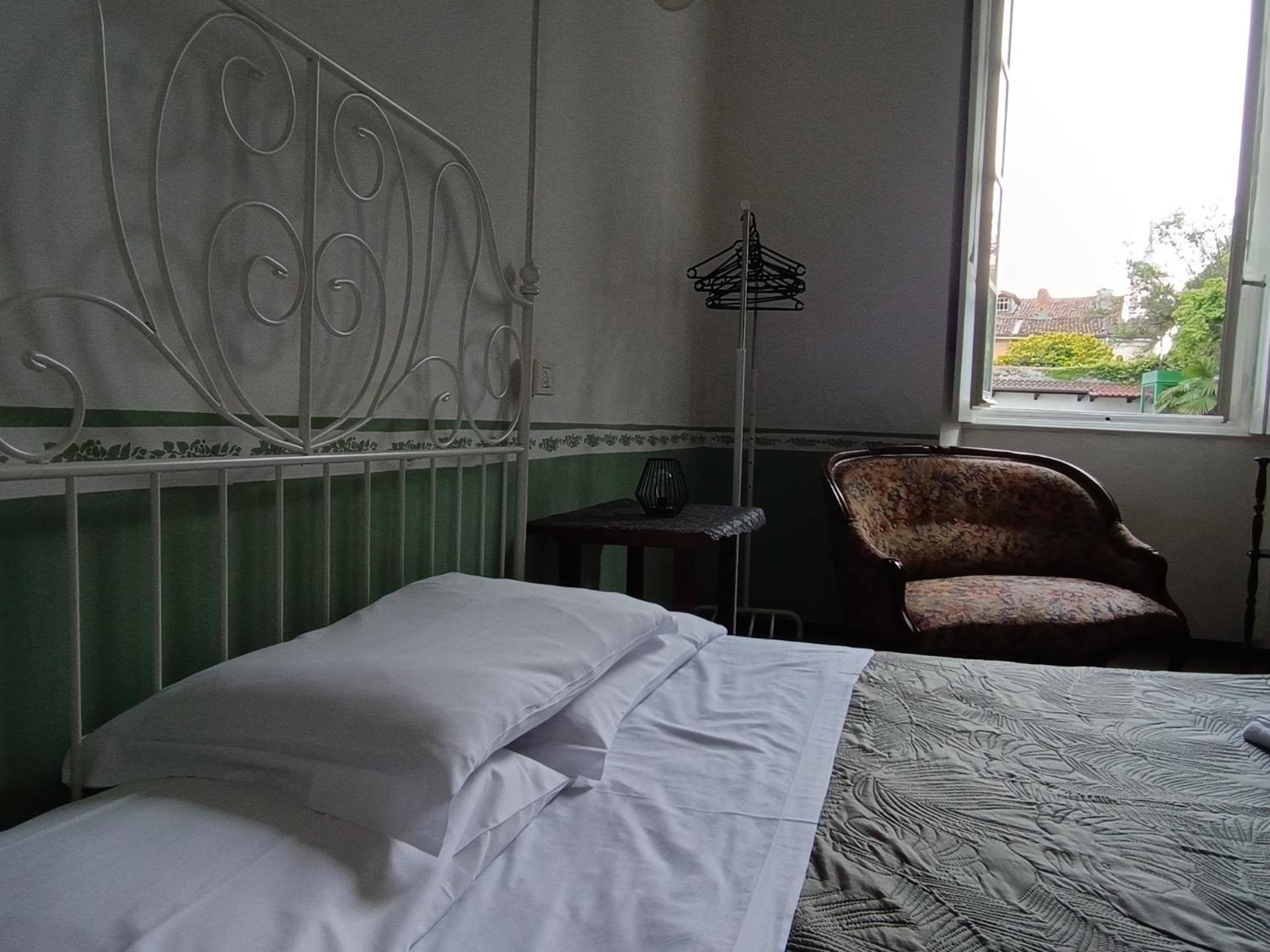 Casa Martelli Apartment Belgirate Bagian luar foto