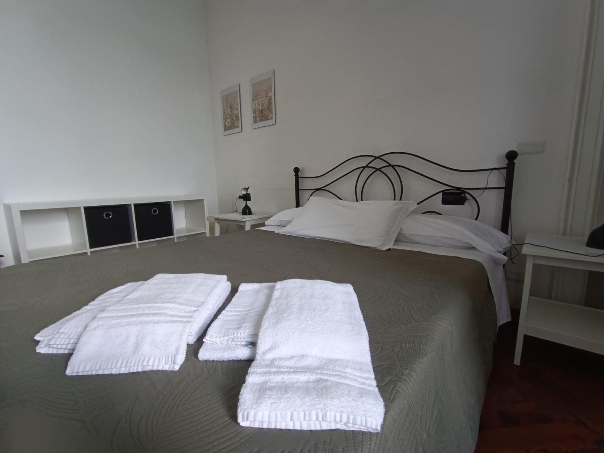 Casa Martelli Apartment Belgirate Bagian luar foto