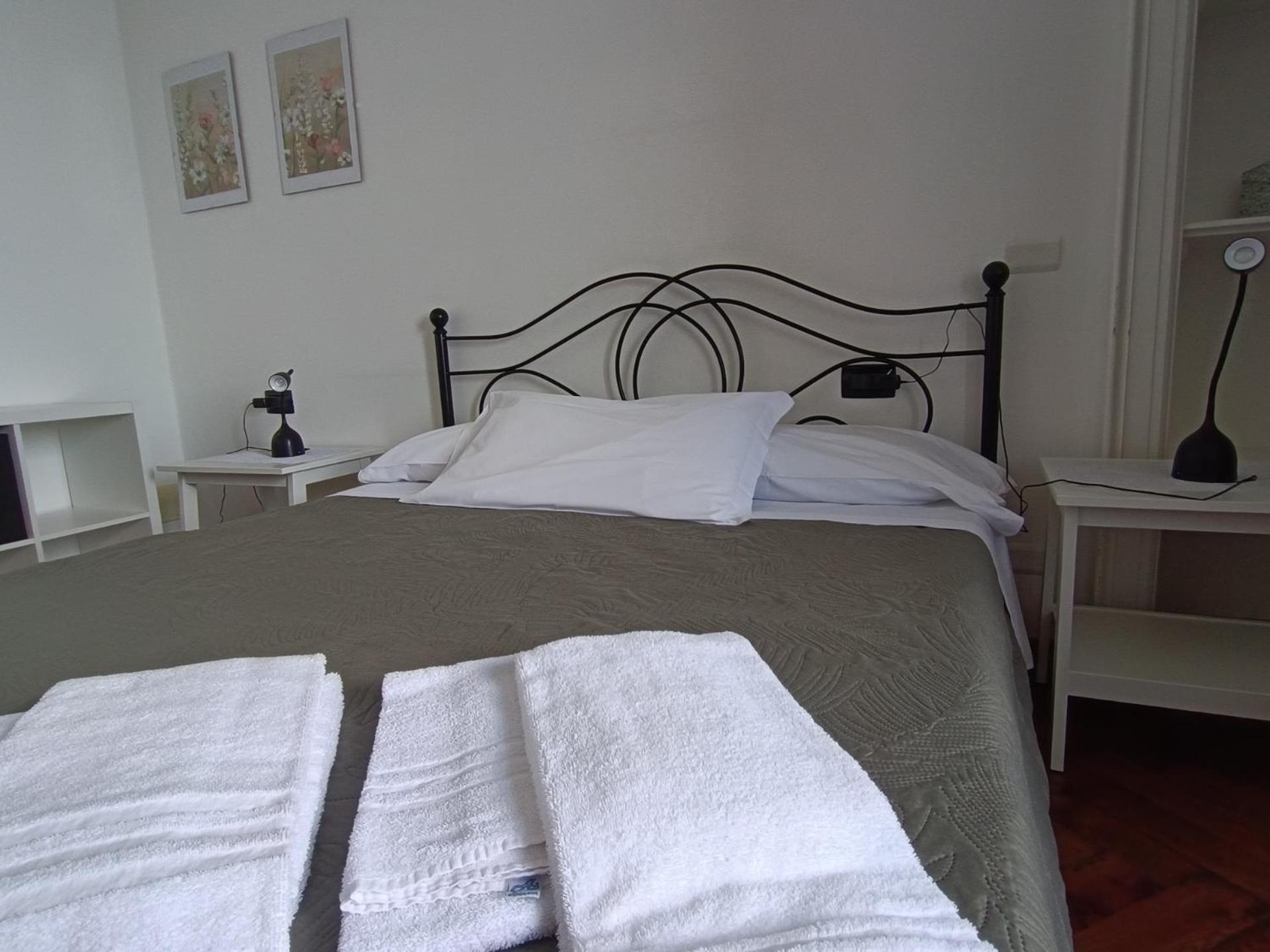 Casa Martelli Apartment Belgirate Bagian luar foto