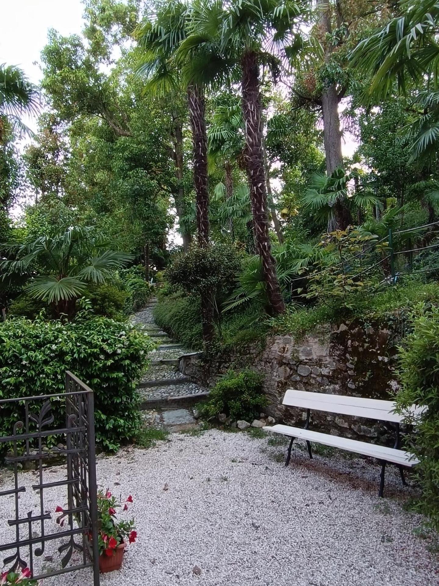 Casa Martelli Apartment Belgirate Bagian luar foto